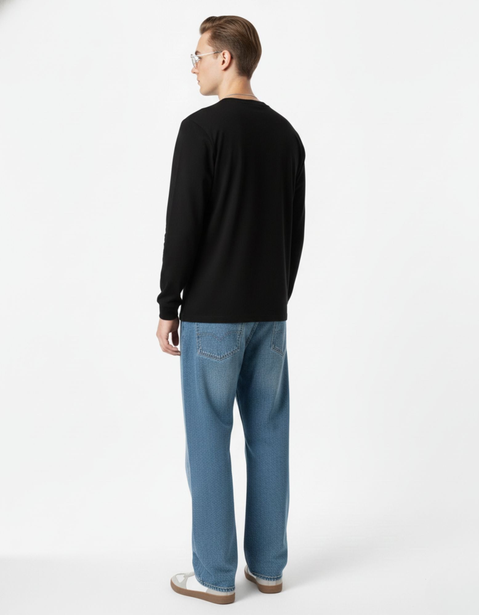 Rear profile of GENZs Fashion men's heavy cotton black sweatshirt, highlighting the aesthetic drape and clean streetwear fit.