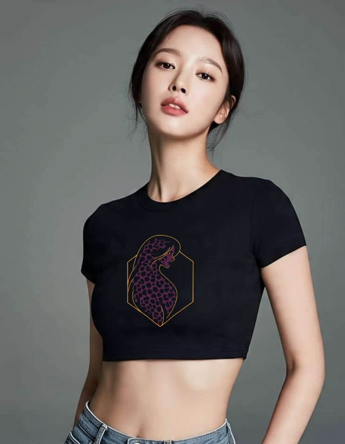 Black Panther Muse Crop Tee